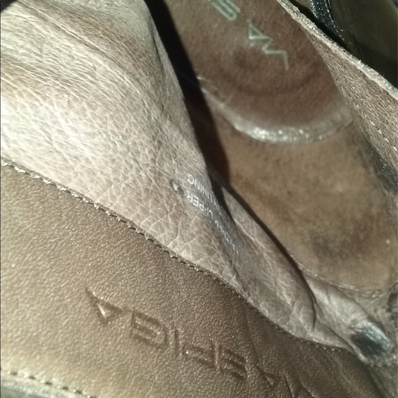 Butter soft leather Via Spiga boots. - Picture 3 of 3